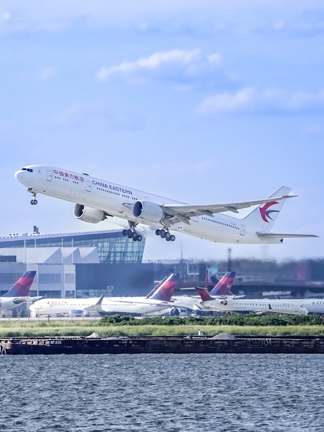 中国東方航空 機材